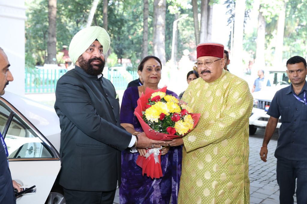 Uttrakhand Governer SHrii Gumit Singh and Cabinet Minister Shri Satpal maharaj